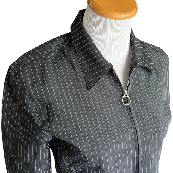 Womens Vintage Old Navy Y2K Pinstriped Zip Front Black Crop Jacket Blazer Sz S - Picture 2 of 4
